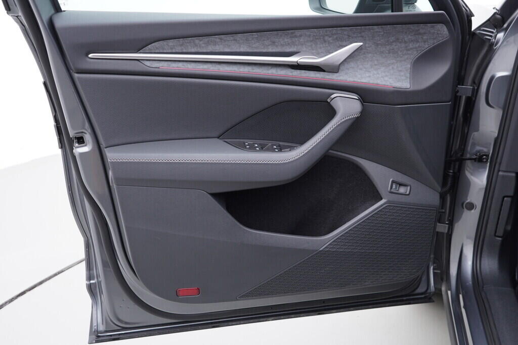 OV190V07318_19.webp_KODIAQ Selection 2.0 TDI 142 kW automat, DPH