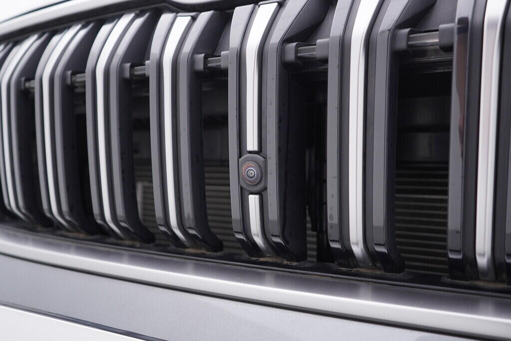 OV190V07318_49.webp_KODIAQ Selection 2.0 TDI 142 kW automat, DPH