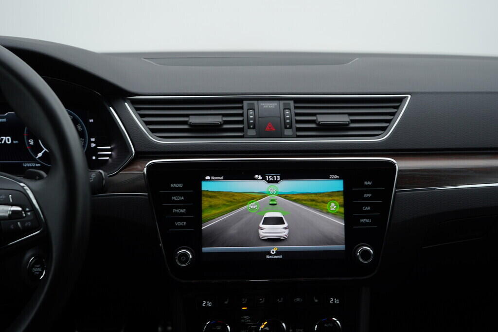 OV190V07322_34.webp_SUPERB Scout 2.0 TDI 147 kW automat, DPH