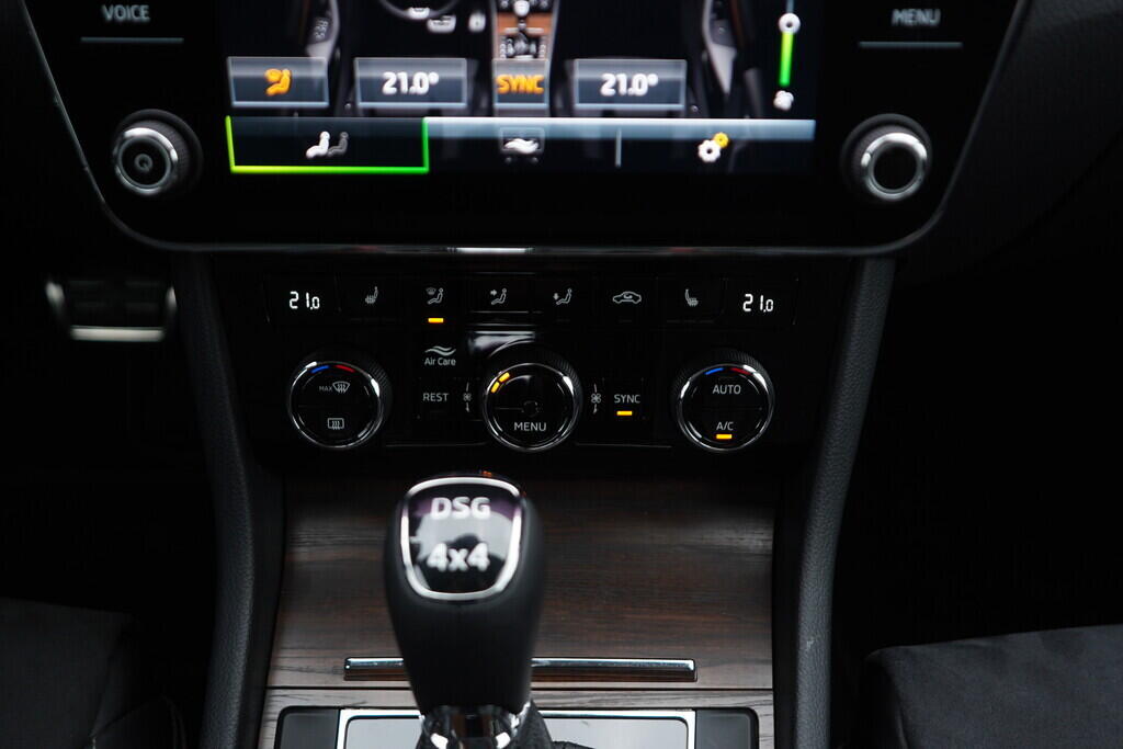 OV190V07322_36.webp_SUPERB Scout 2.0 TDI 147 kW automat, DPH