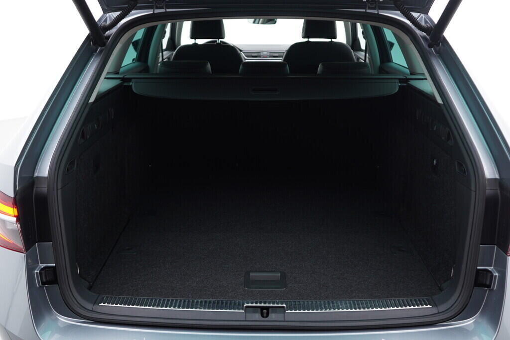 OV190V07322_43.webp_SUPERB Scout 2.0 TDI 147 kW automat, DPH