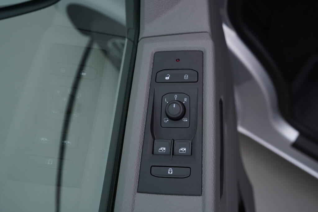 OV190V07350_20.webp_CARAVELLE  2.0 DNA 292827 110 kW automat, DPH