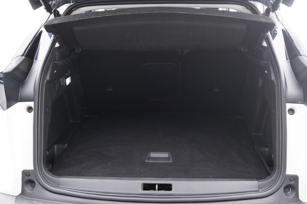 OV190V07361_40.webp_3008 Crossway 1.2  96 kW manuál