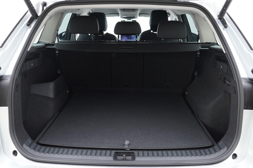 OV190V07383_42.webp_KODIAQ Selection 2.0 TDI 142 kW automat, DPH
