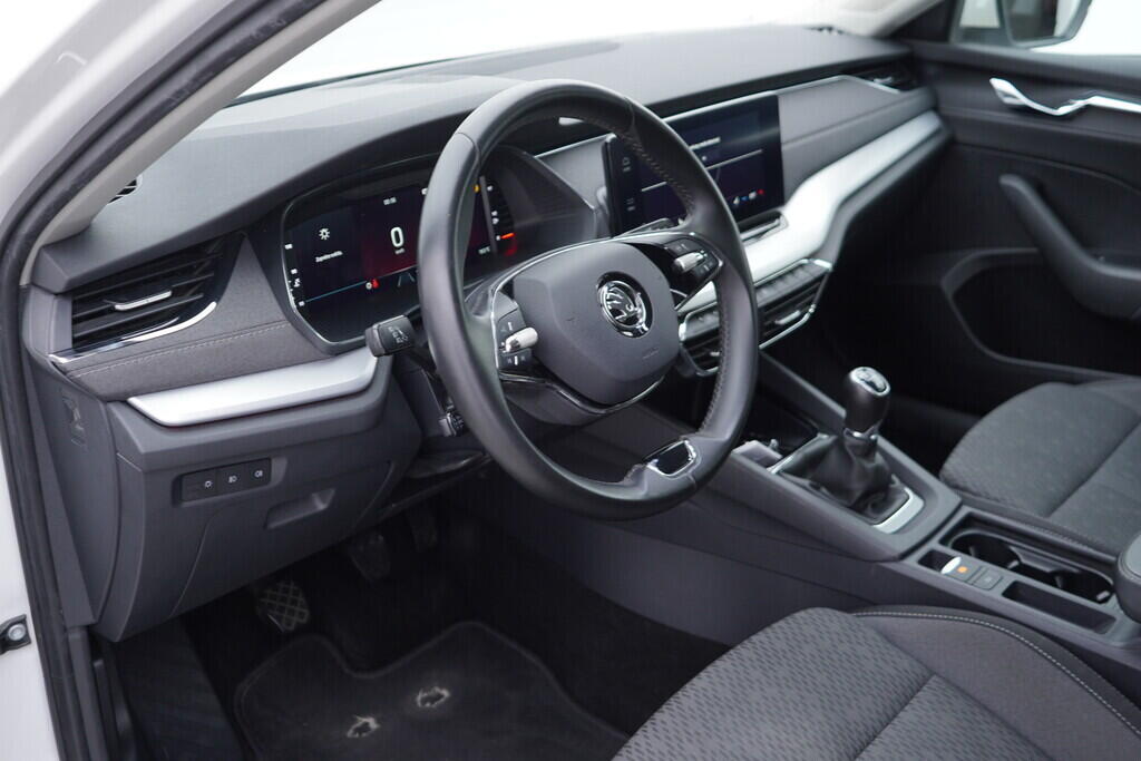 OV190V07392_21.webp_OCTAVIA Style 1.0 TSI 81 kW manuál, DPH