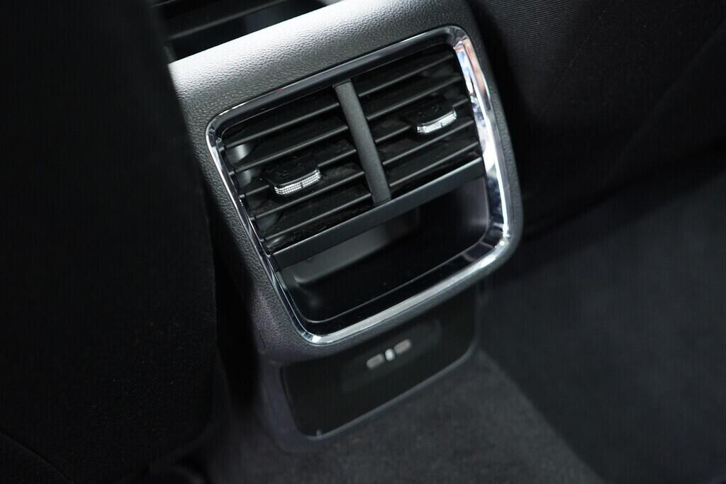 OV190V07392_41.webp_OCTAVIA Style 1.0 TSI 81 kW manuál, DPH