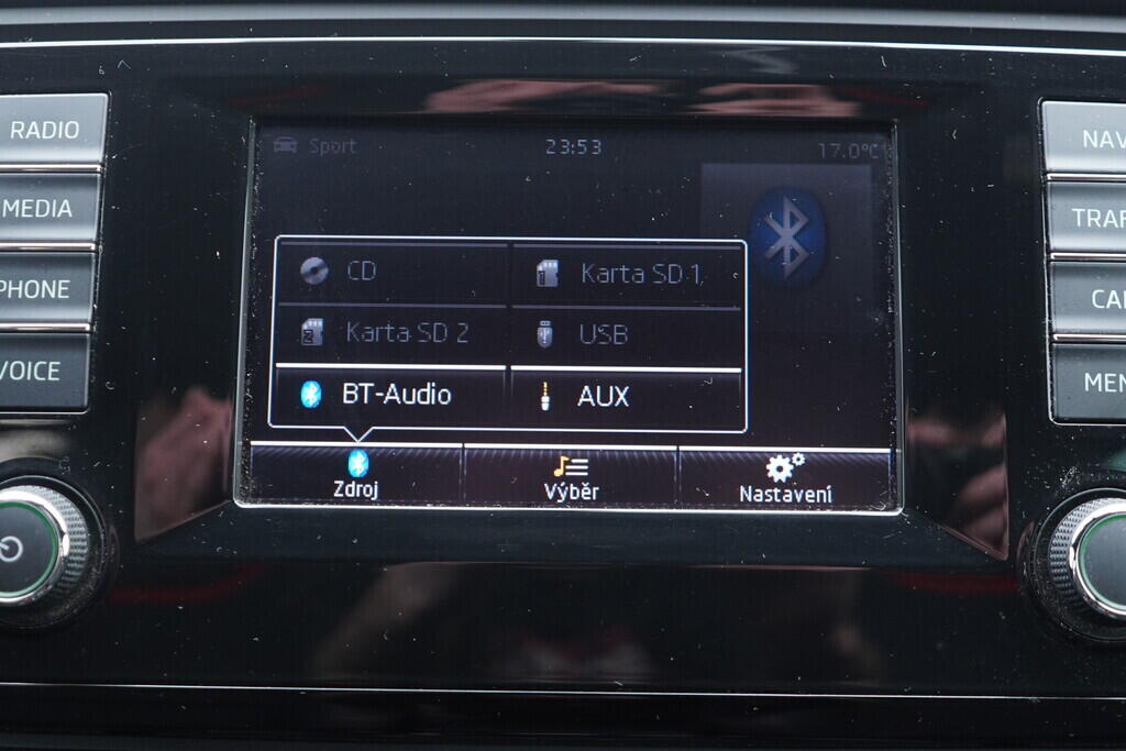 OV190V07439_31.webp_OCTAVIA RS 2.0 TDI 135 kW manuál