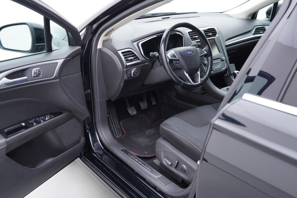 OV190V07462_18.webp_MONDEO Titanium 2.0  110 kW manuál