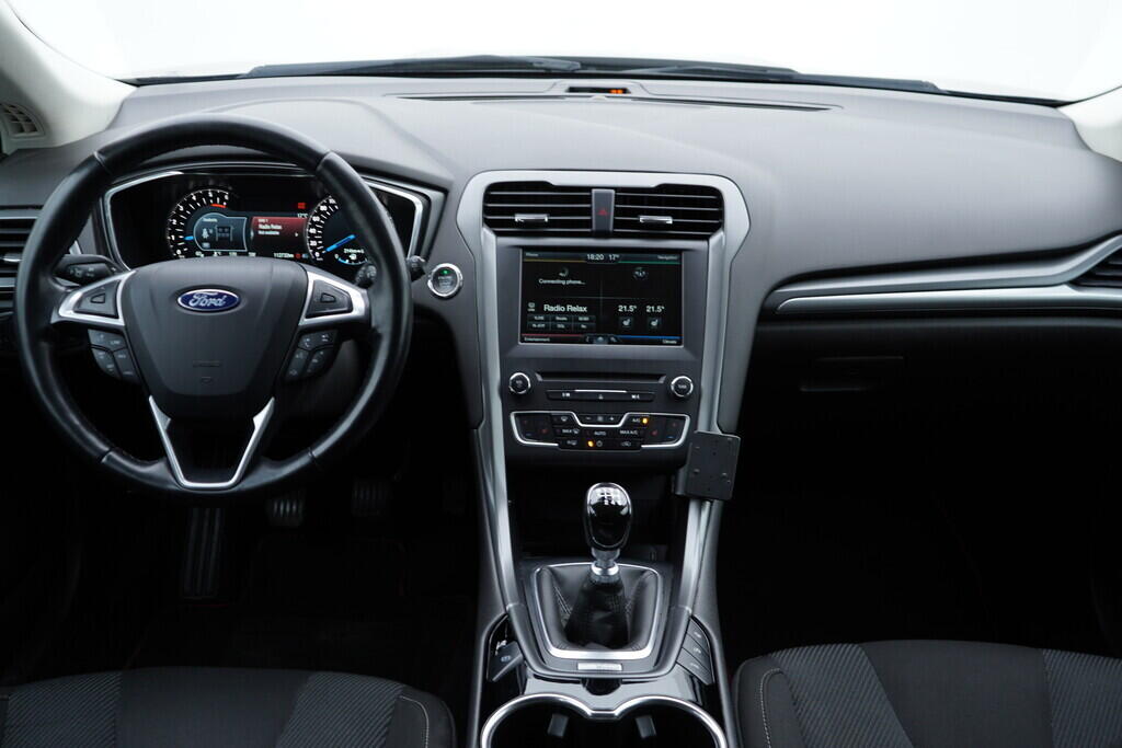 OV190V07462_26.webp_MONDEO Titanium 2.0  110 kW manuál