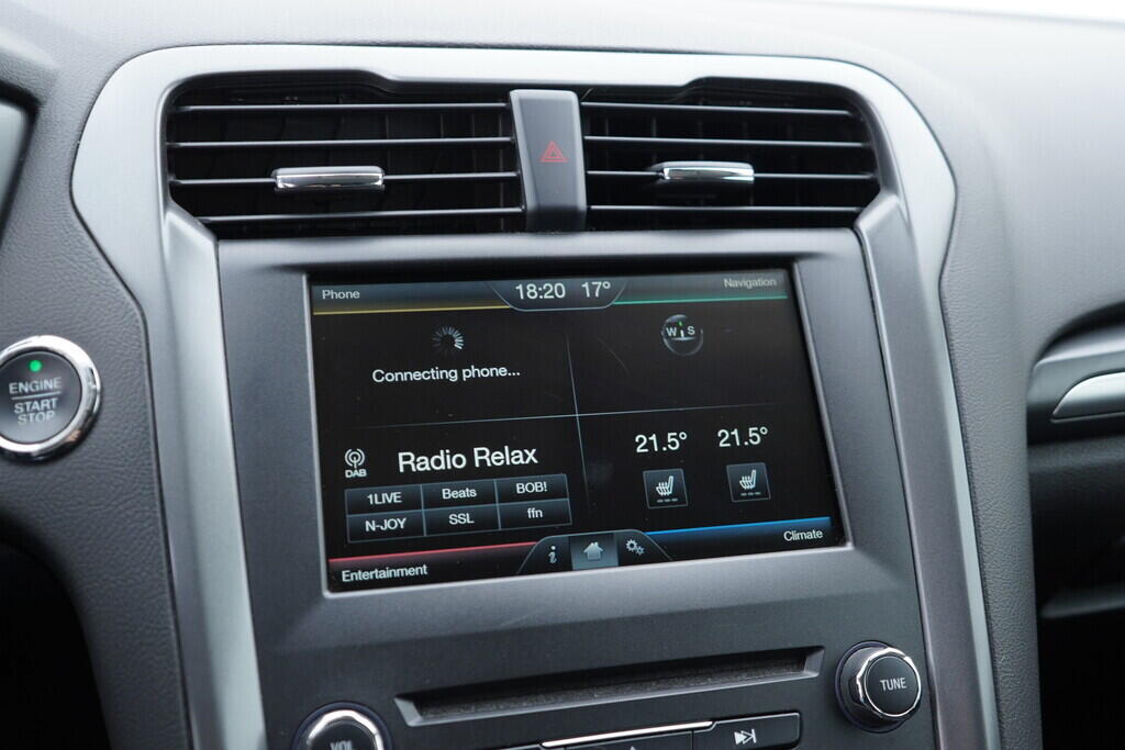 OV190V07462_28.webp_MONDEO Titanium 2.0  110 kW manuál