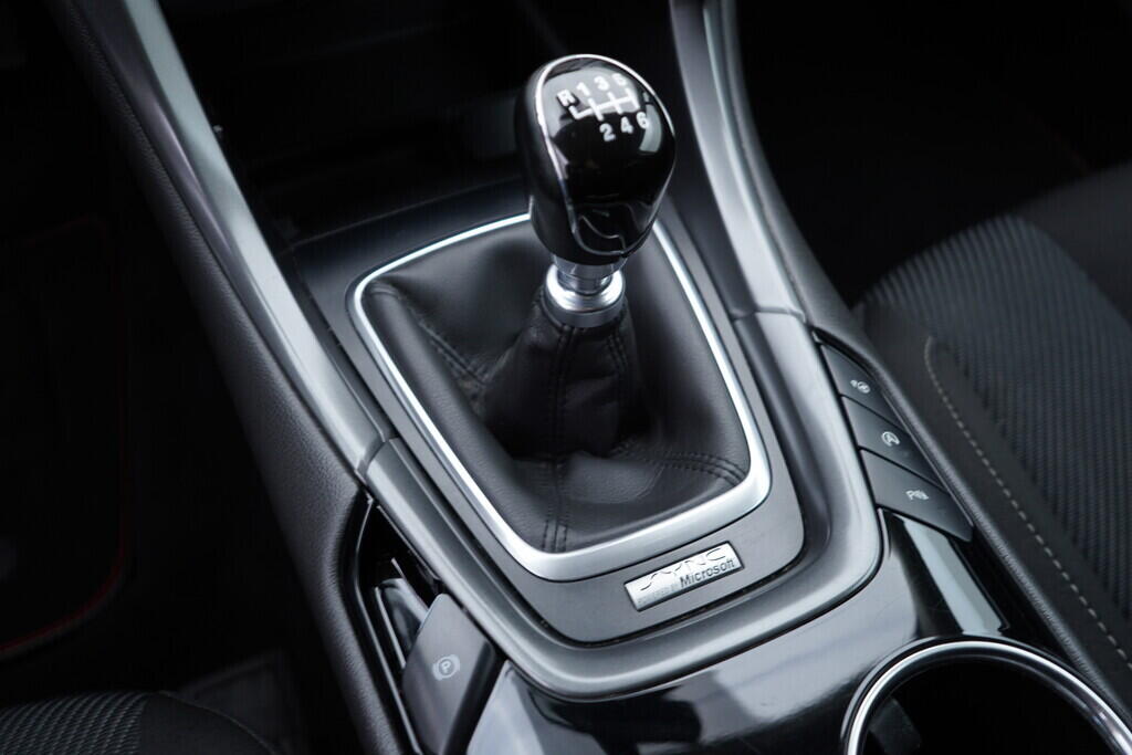 OV190V07462_31.webp_MONDEO Titanium 2.0  110 kW manuál