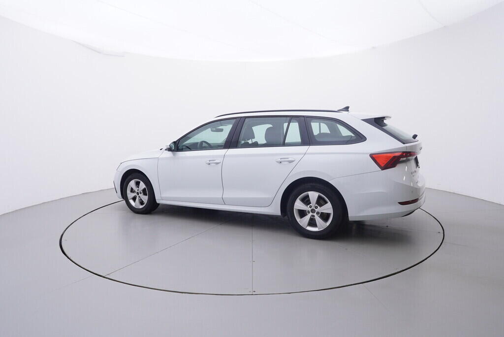 OV190V07492_12.webp_OCTAVIA Exclusive 1.0 TSI 81 kW automat, DPH