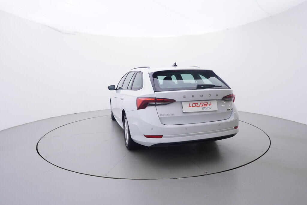 OV190V07492_13.webp_OCTAVIA Exclusive 1.0 TSI 81 kW automat, DPH