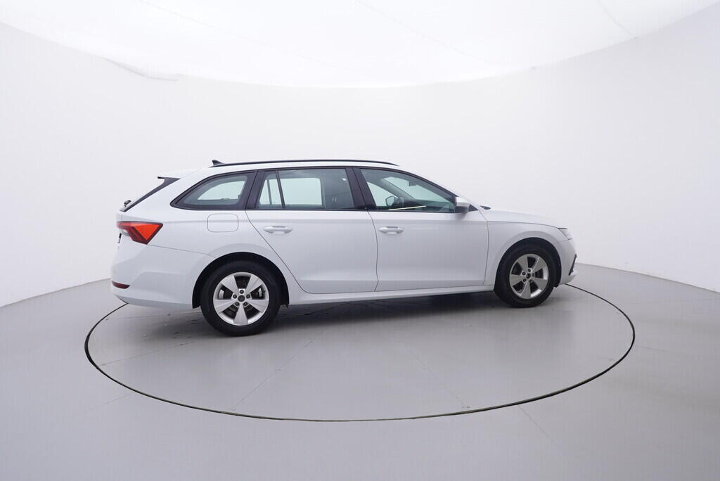 OV190V07492_15.webp_OCTAVIA Exclusive 1.0 TSI 81 kW automat, DPH