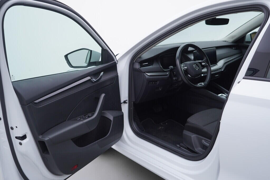 OV190V07492_18.webp_OCTAVIA Exclusive 1.0 TSI 81 kW automat, DPH