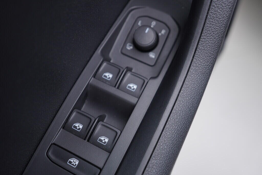 OV190V07582_20.webp_KAROQ Style 1.5 TSI 110 kW automat, DPH