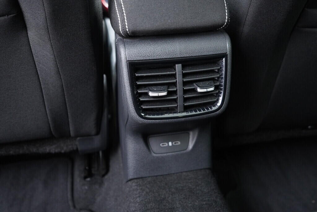 OV190V07608_35.webp_FABIA Monte Carlo 1.5 TSI 110 kW automat, DPH