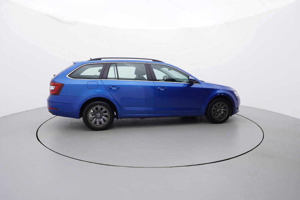 OV190V07624_15.webp_OCTAVIA Style 1.6 TDI 85 kW manuál, DPH