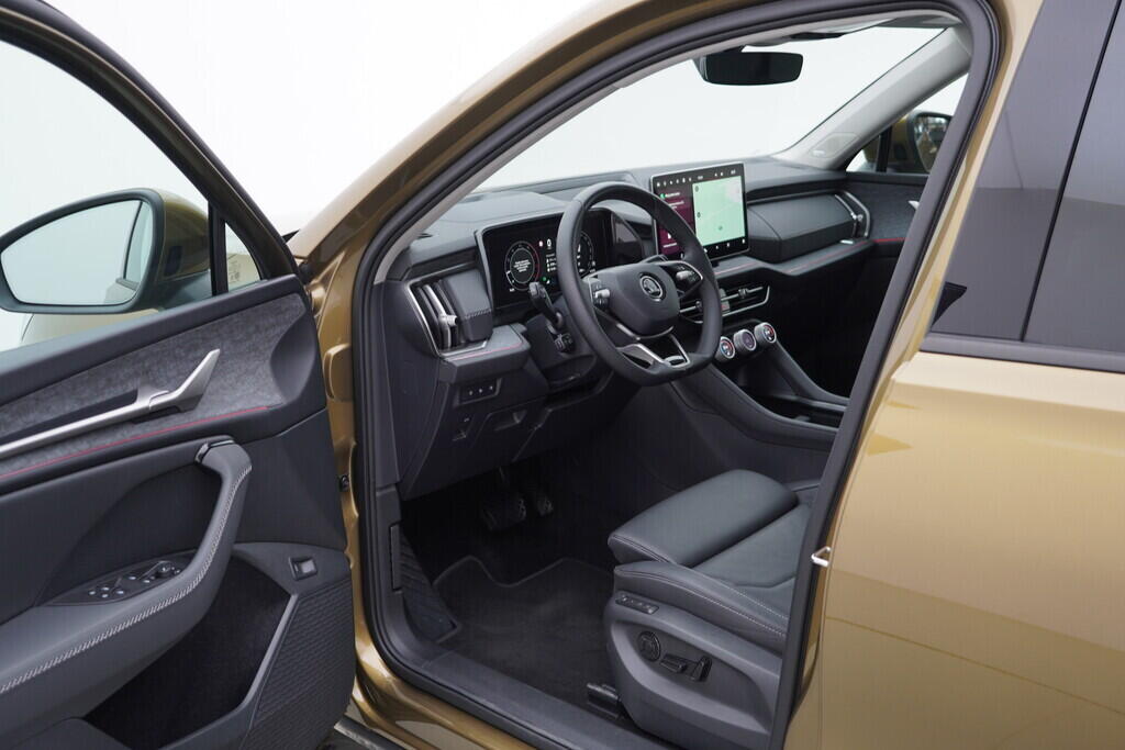 OV190V07657_18.webp_KODIAQ Selection 2.0 TDI 142 kW automat, DPH