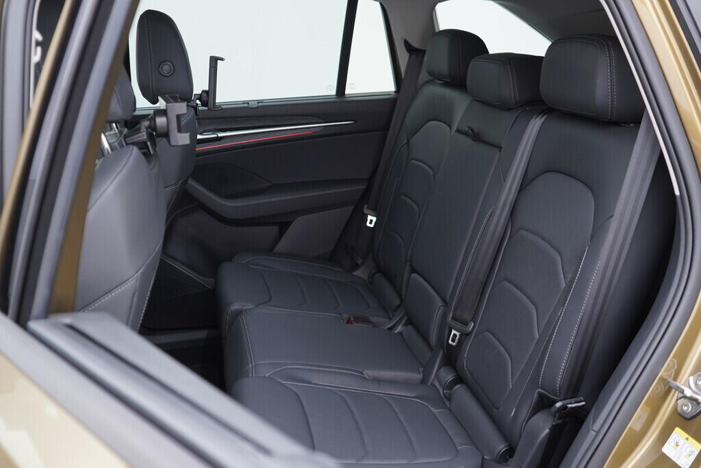 OV190V07657_45.webp_KODIAQ Selection 2.0 TDI 142 kW automat, DPH