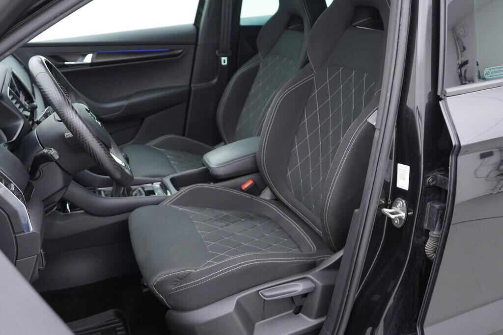OV190V07699_22.webp_KAROQ SportLine 2.0 TDI 110 kW manuál