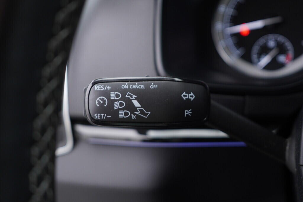 OV190V07699_23.webp_KAROQ SportLine 2.0 TDI 110 kW manuál