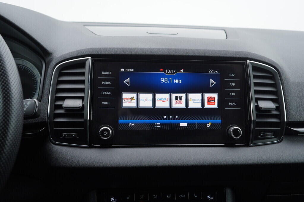 OV190V07699_27.webp_KAROQ SportLine 2.0 TDI 110 kW manuál