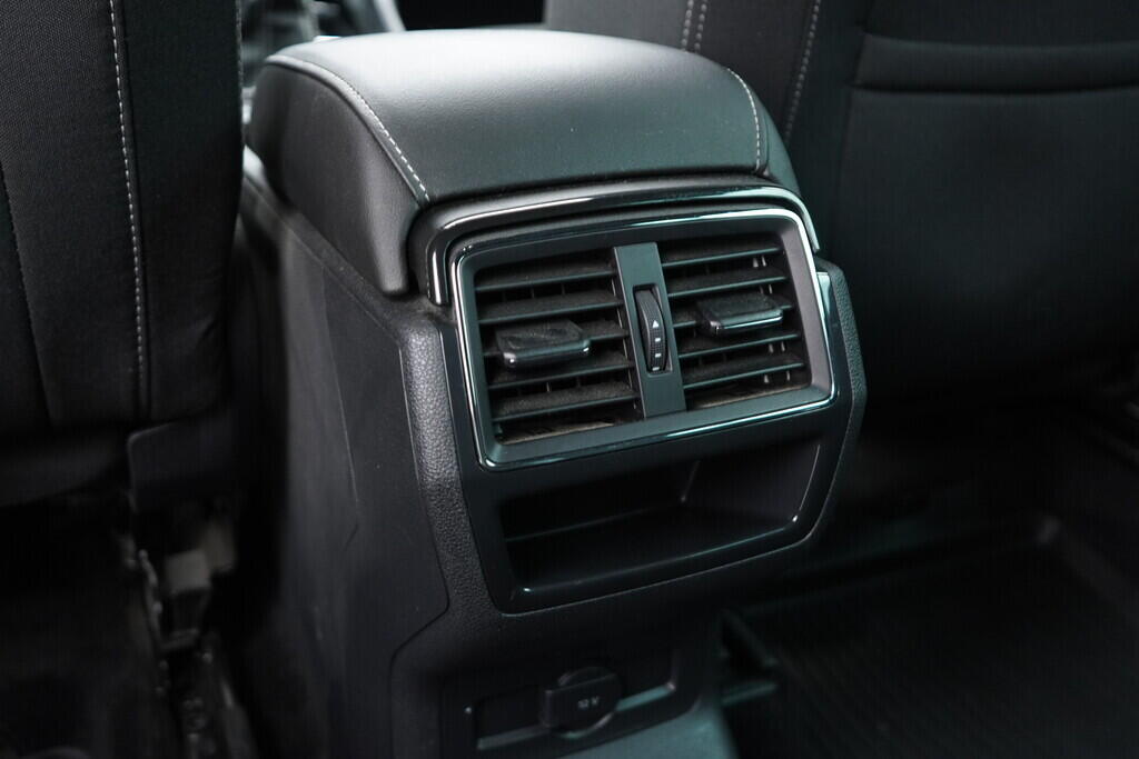 OV190V07699_35.webp_KAROQ SportLine 2.0 TDI 110 kW manuál