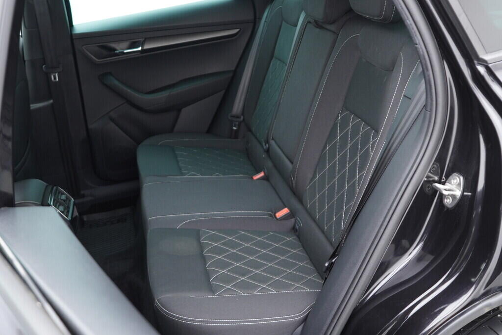 OV190V07699_37.webp_KAROQ SportLine 2.0 TDI 110 kW manuál