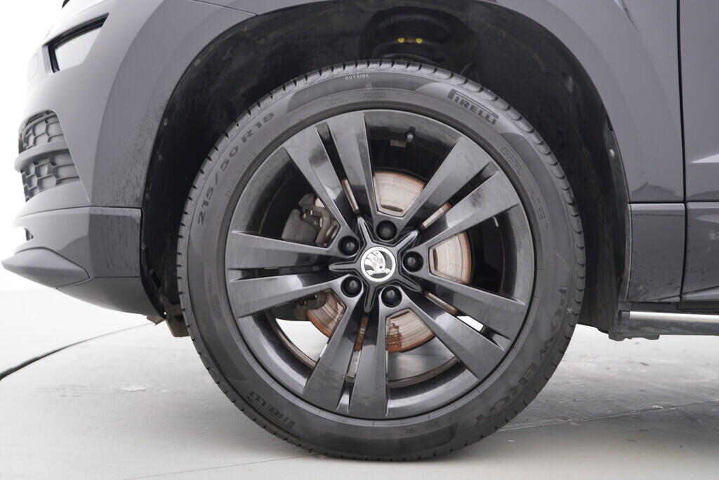OV190V07699_46.webp_KAROQ SportLine 2.0 TDI 110 kW manuál