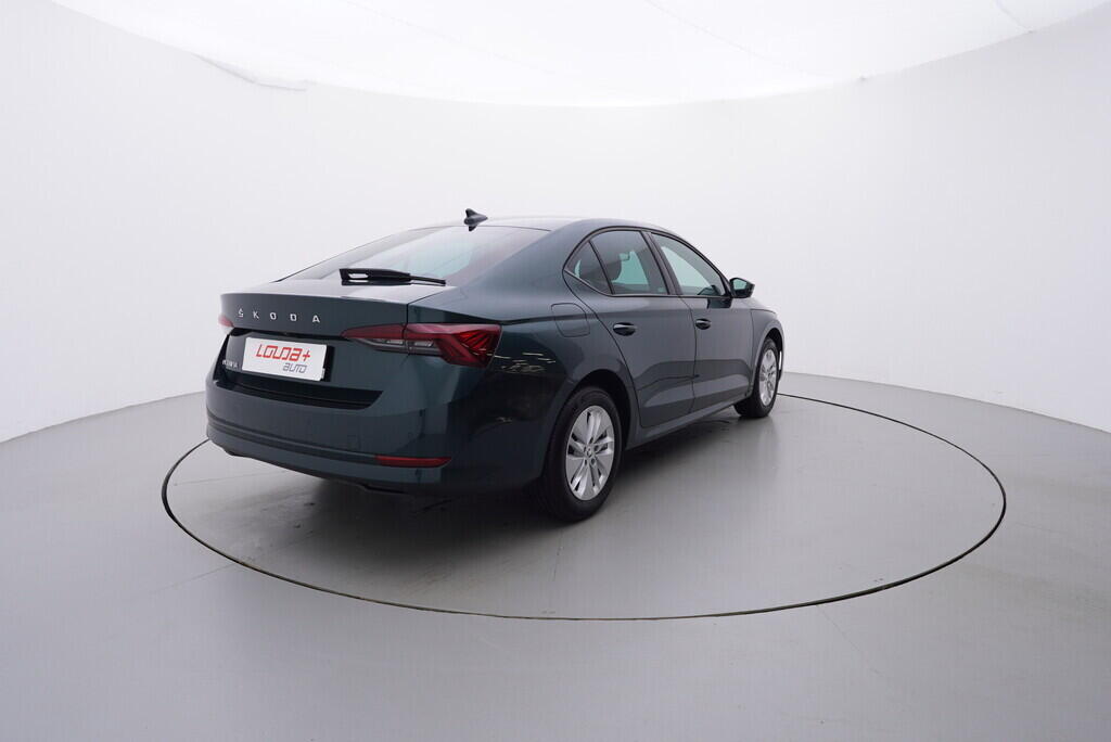 OV190V07711_14.webp_OCTAVIA Ambition 2.0 TDI 85 kW manuál, DPH