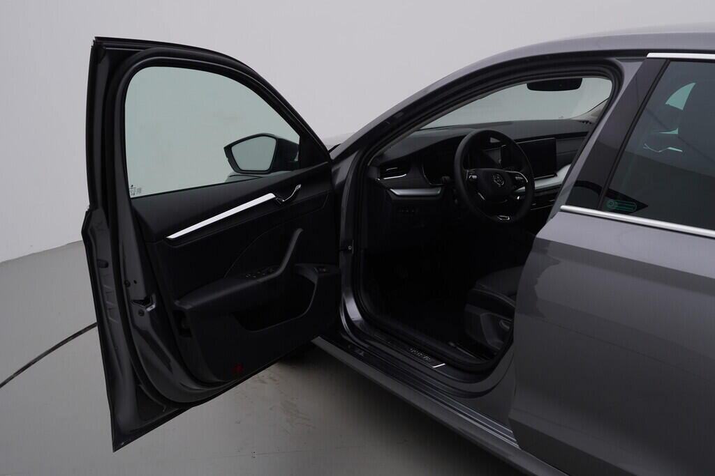OV190V07732_18.webp_OCTAVIA Style 1.5 TSI 110 kW manuál, DPH