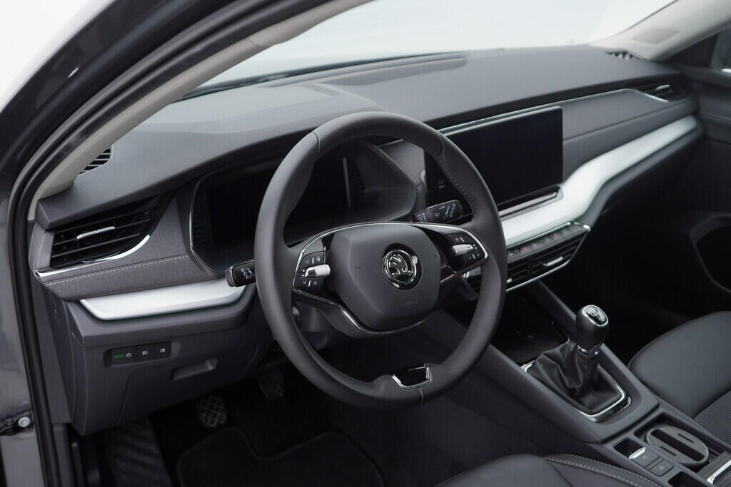 OV190V07732_20.webp_OCTAVIA Style 1.5 TSI 110 kW manuál, DPH