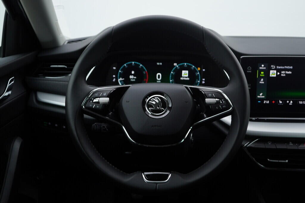OV190V07732_26.webp_OCTAVIA Style 1.5 TSI 110 kW manuál, DPH