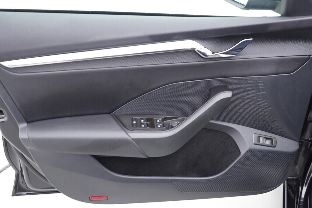 OV190V07764_19.webp_OCTAVIA Style 1.5 TSI 110 kW manuál, DPH