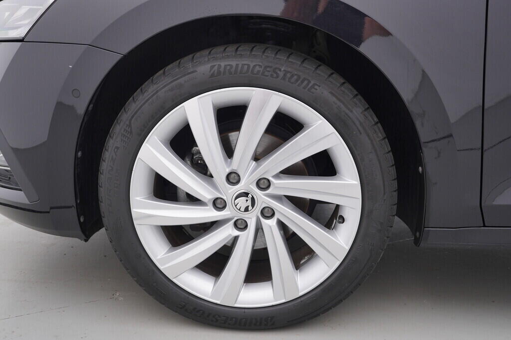 OV190V07764_43.webp_OCTAVIA Style 1.5 TSI 110 kW manuál, DPH