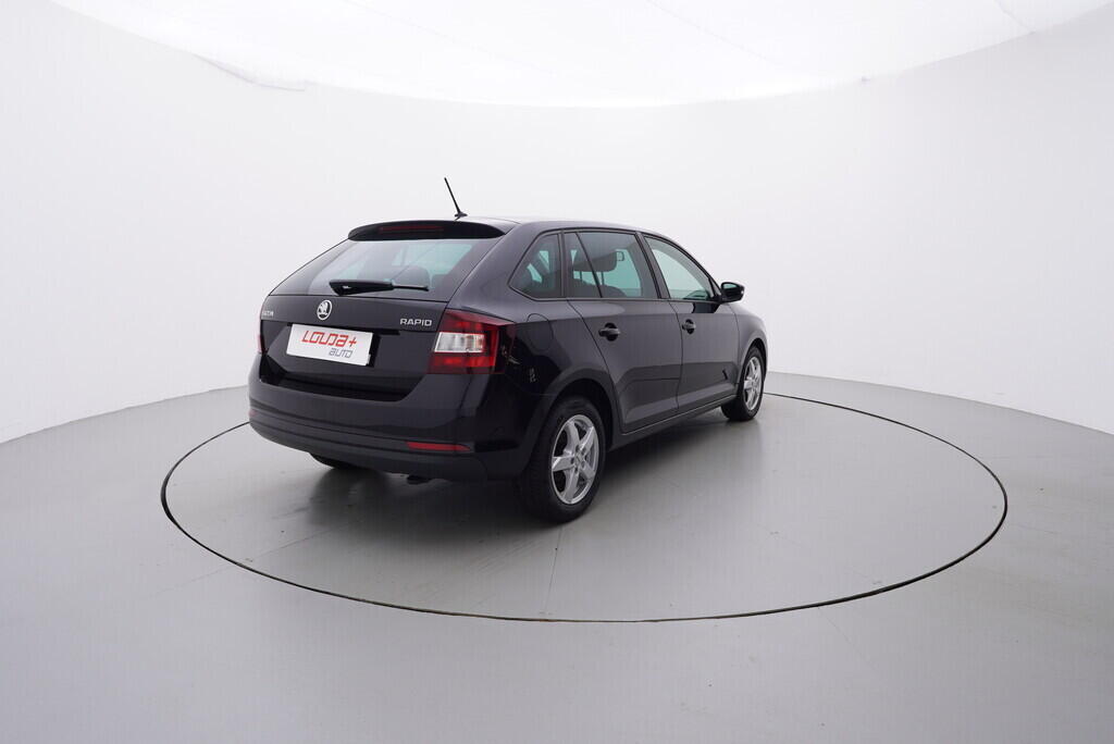 OV190V07773_14.webp_RAPID SPACEBACK Ambition 1.0 TSI 70 kW manuál