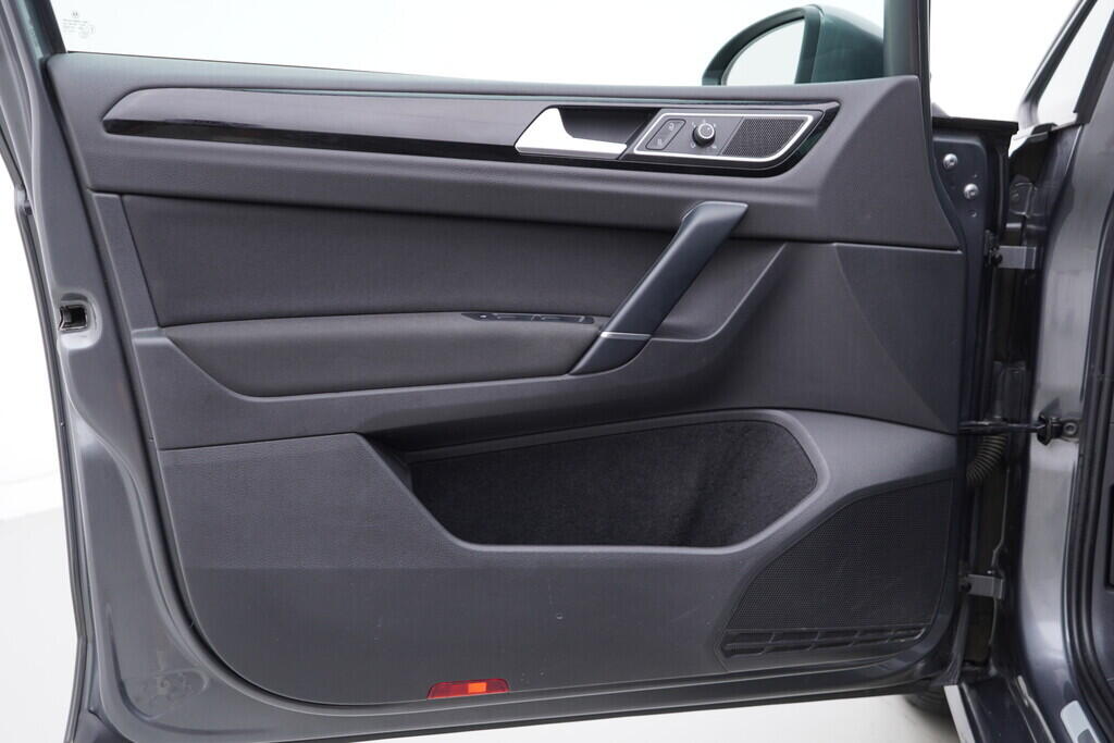 OV190V07776_19.webp_GOLF SPORTSVAN Comfortline Business 1.4 TSI 92 kW automat