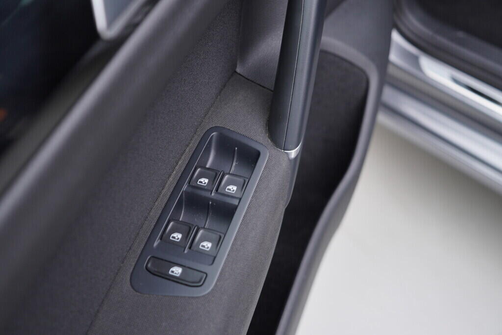 OV190V07776_20.webp_GOLF SPORTSVAN Comfortline Business 1.4 TSI 92 kW automat