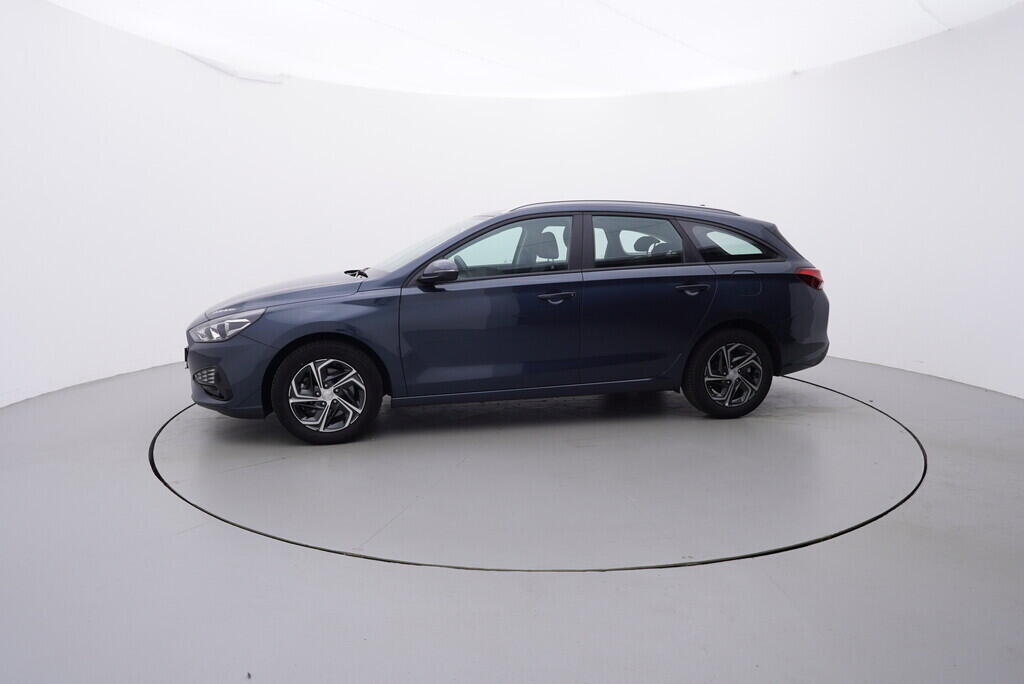 OV190V07787_11.webp_I30 Family Comfort 1.5  81 kW manuál, DPH
