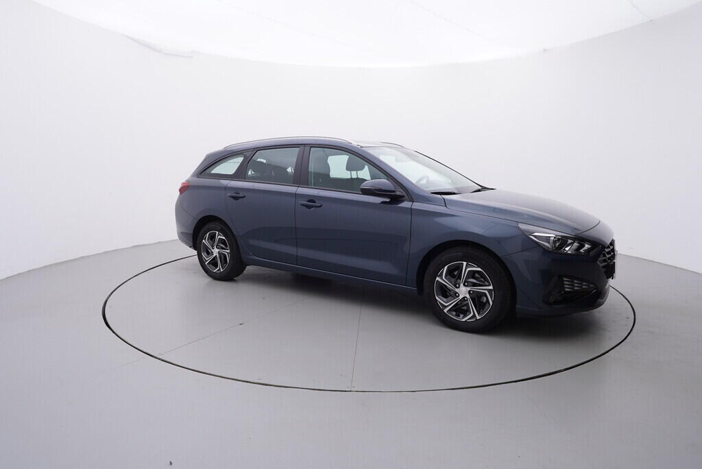OV190V07787_16.webp_I30 Family Comfort 1.5  81 kW manuál, DPH