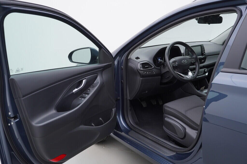OV190V07787_18.webp_I30 Family Comfort 1.5  81 kW manuál, DPH