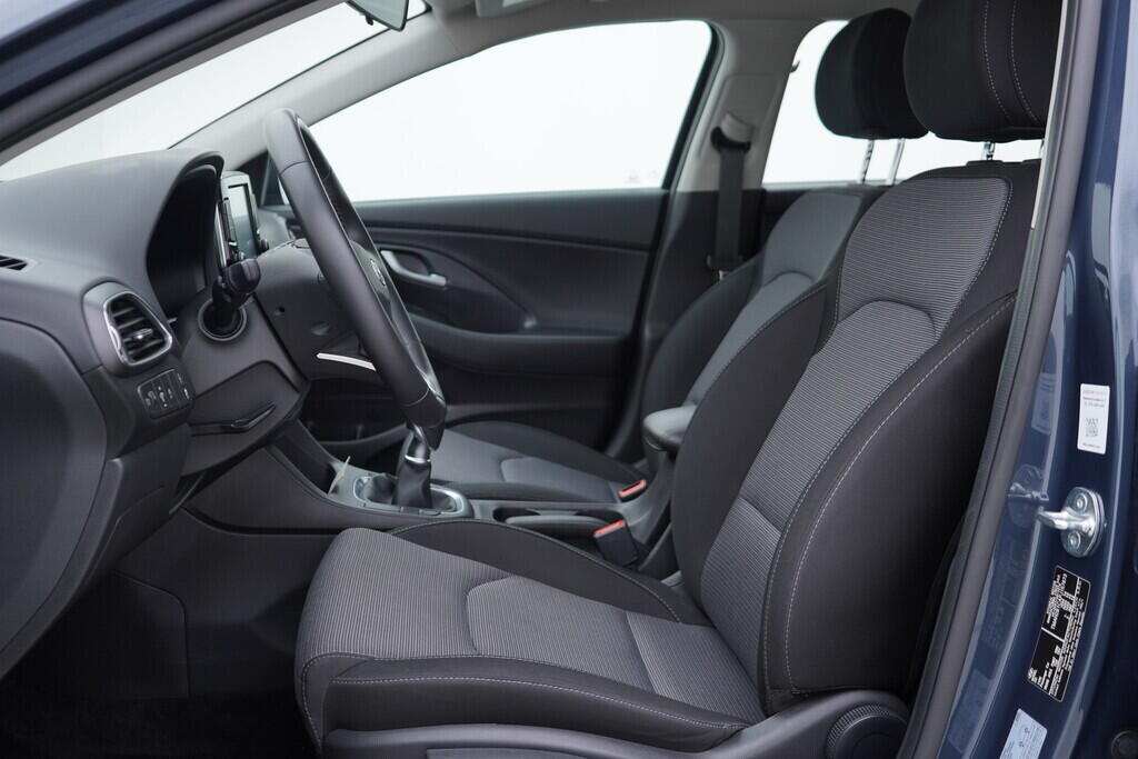 OV190V07787_22.webp_I30 Family Comfort 1.5  81 kW manuál, DPH
