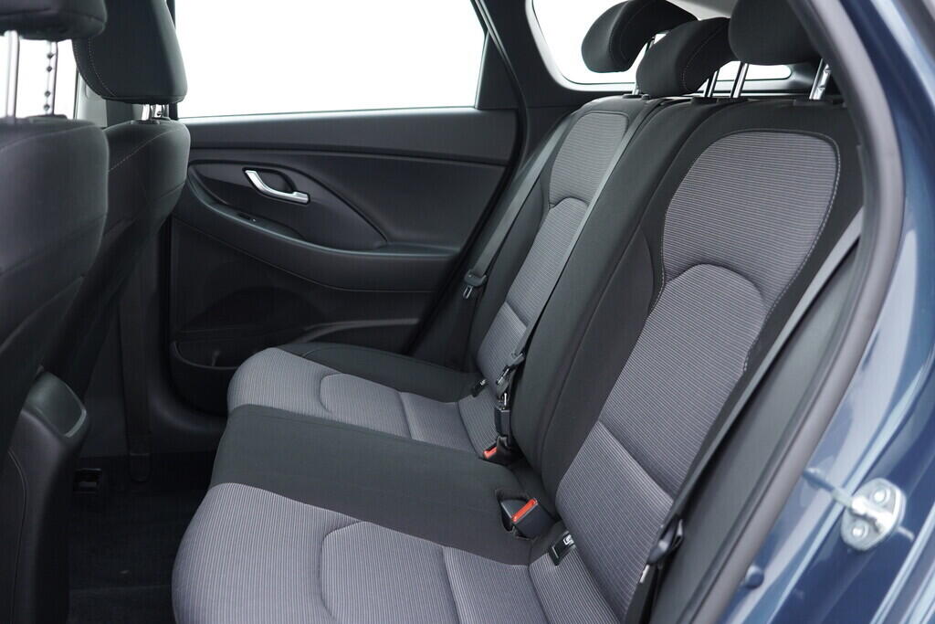 OV190V07787_32.webp_I30 Family Comfort 1.5  81 kW manuál, DPH