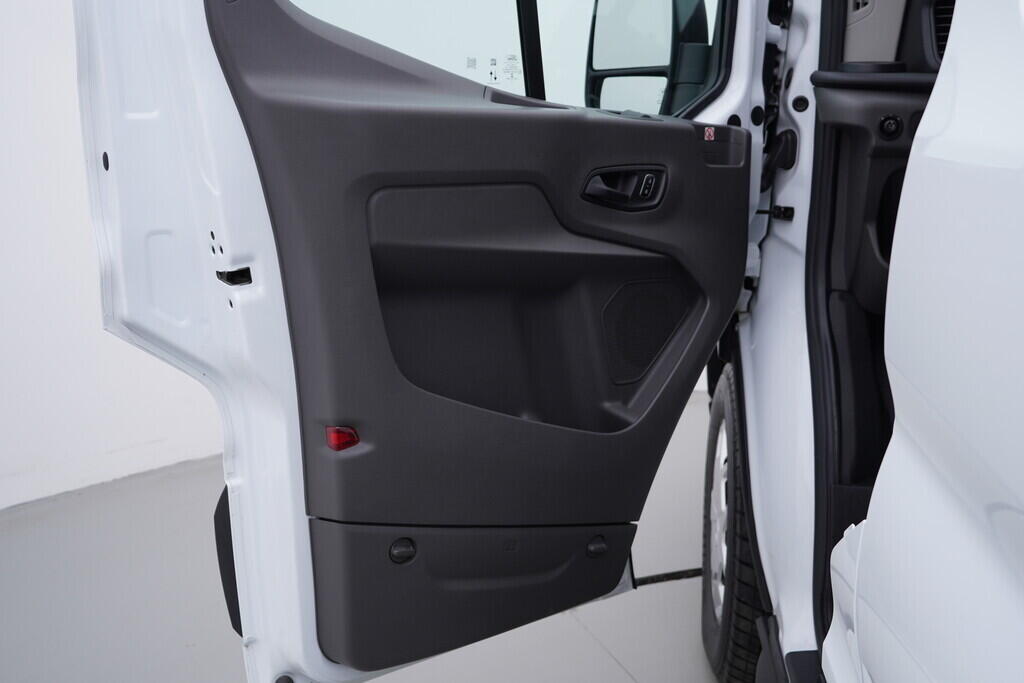 OV190V07800_19.webp_TRANSIT    96 kW manuál, DPH