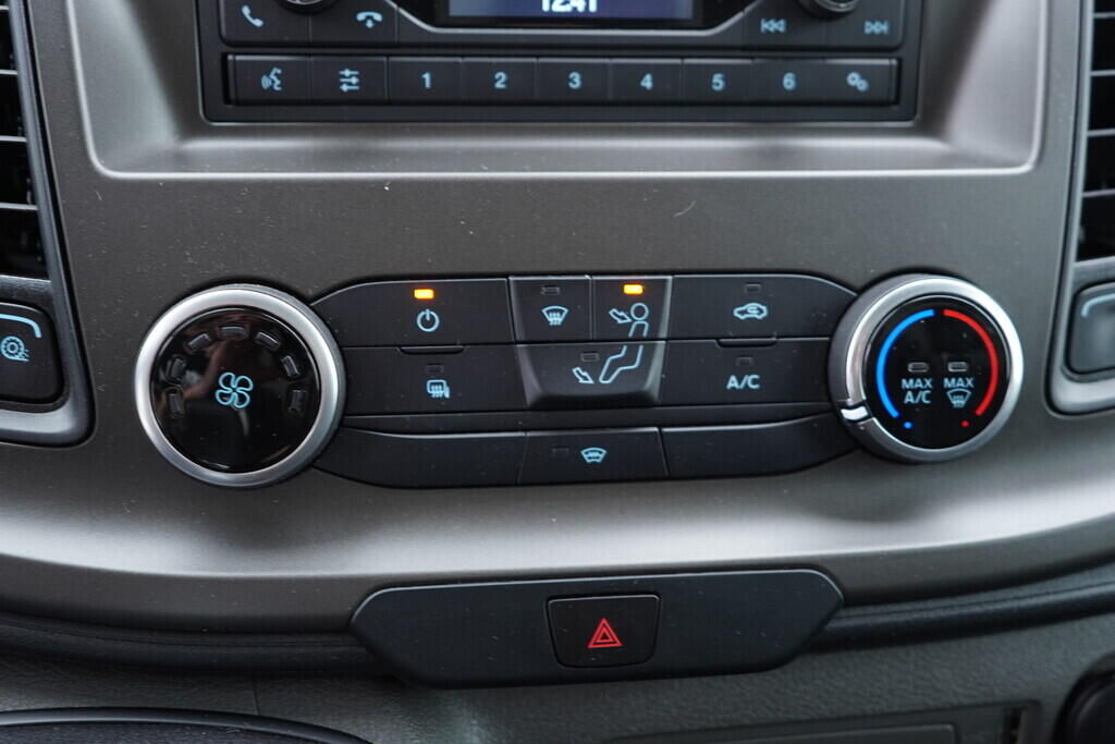 OV190V07800_29.webp_TRANSIT    96 kW manuál, DPH