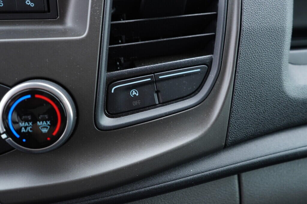 OV190V07800_31.webp_TRANSIT    96 kW manuál, DPH