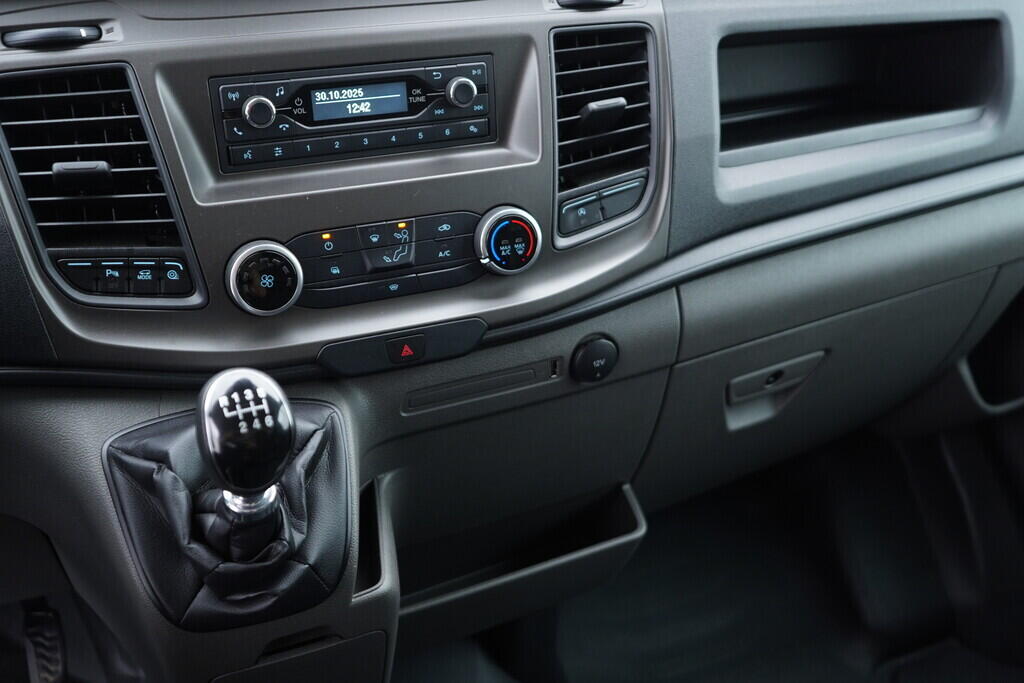 OV190V07800_32.webp_TRANSIT    96 kW manuál, DPH