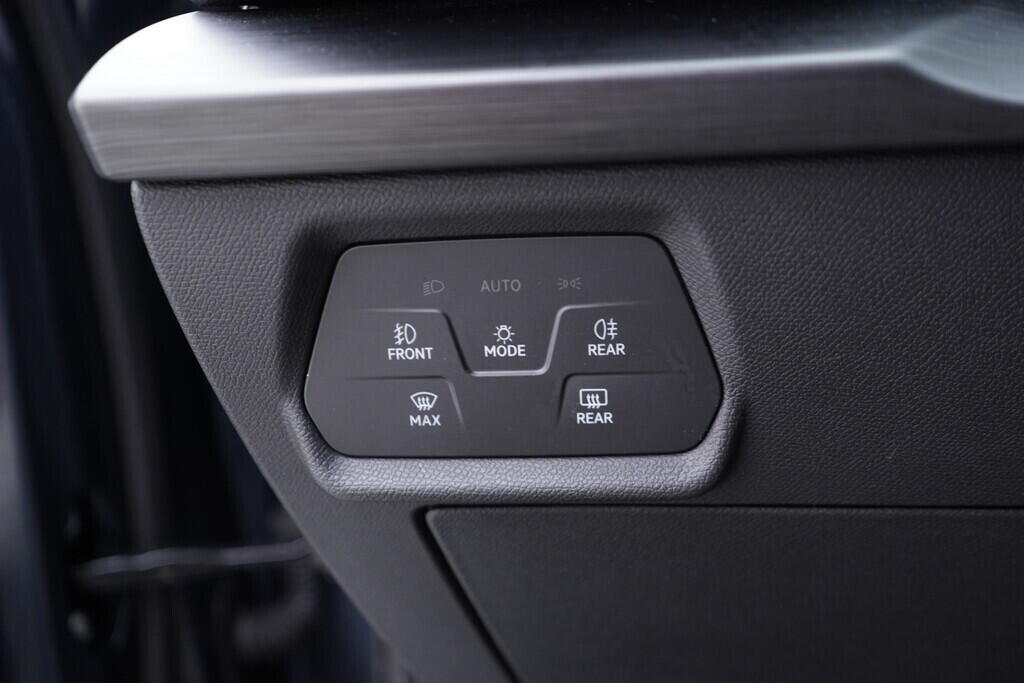 OV190V07801_27.webp_LEON ST  1.5 TSI 110 kW manuál, DPH