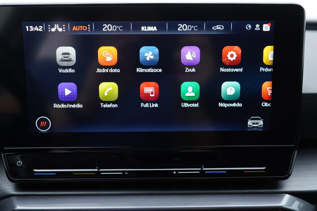 OV190V07801_34.webp_LEON ST  1.5 TSI 110 kW manuál, DPH